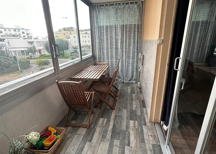 Appartement Climatise Le Flot Bleu Proche Plages, Aeroport, Centre Formations, Cap 3000, Cerfpa Saint-Laurent-du-Var